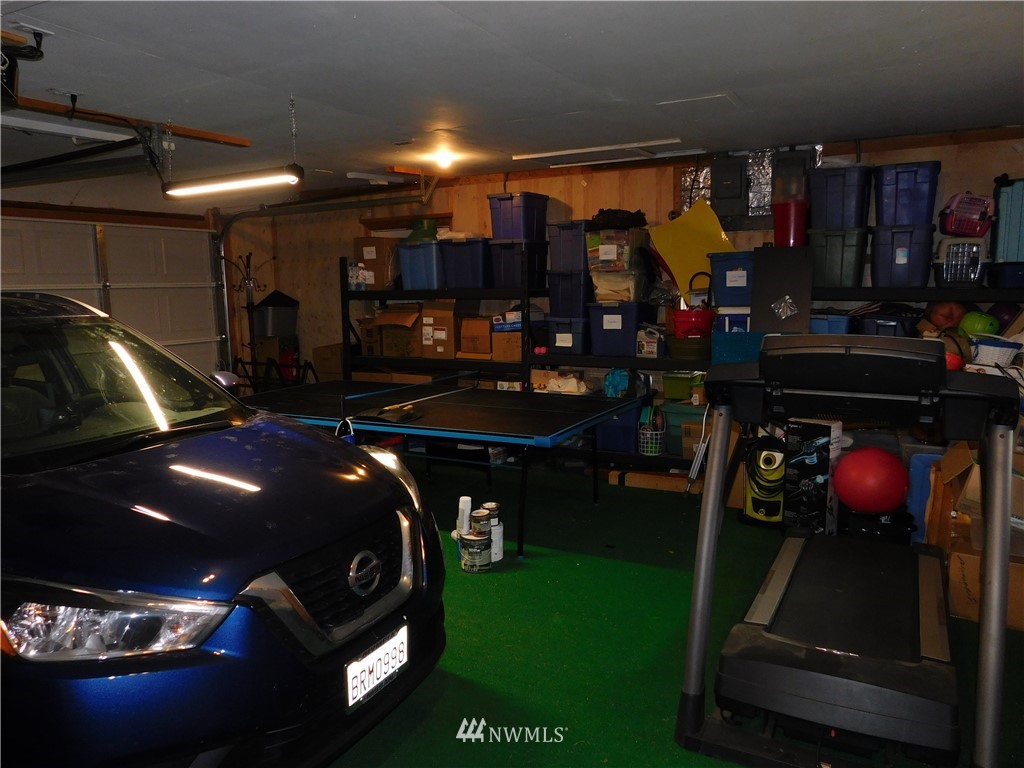 2902 Jackson Highway Chehalis, WA 98532 - Photo 25 of 32 a room with musical instruments