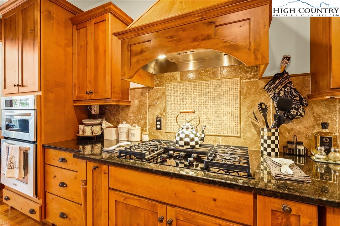 676 Nettles Ridge Road Banner Elk, NC 28604 - Photo 13 of 50 Gallery Image 13