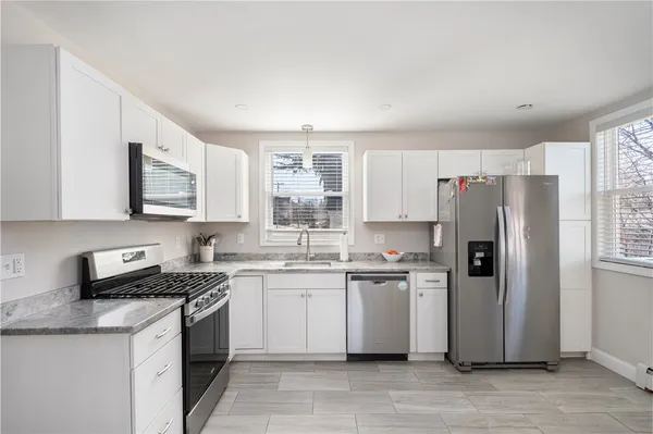 $539,900 | 2037 Cranston Street, Cranston, RI 02920