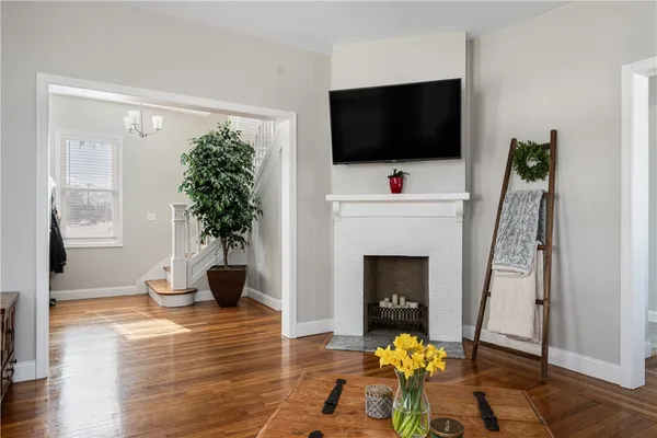 $539,900 | 2037 Cranston Street, Cranston, RI 02920