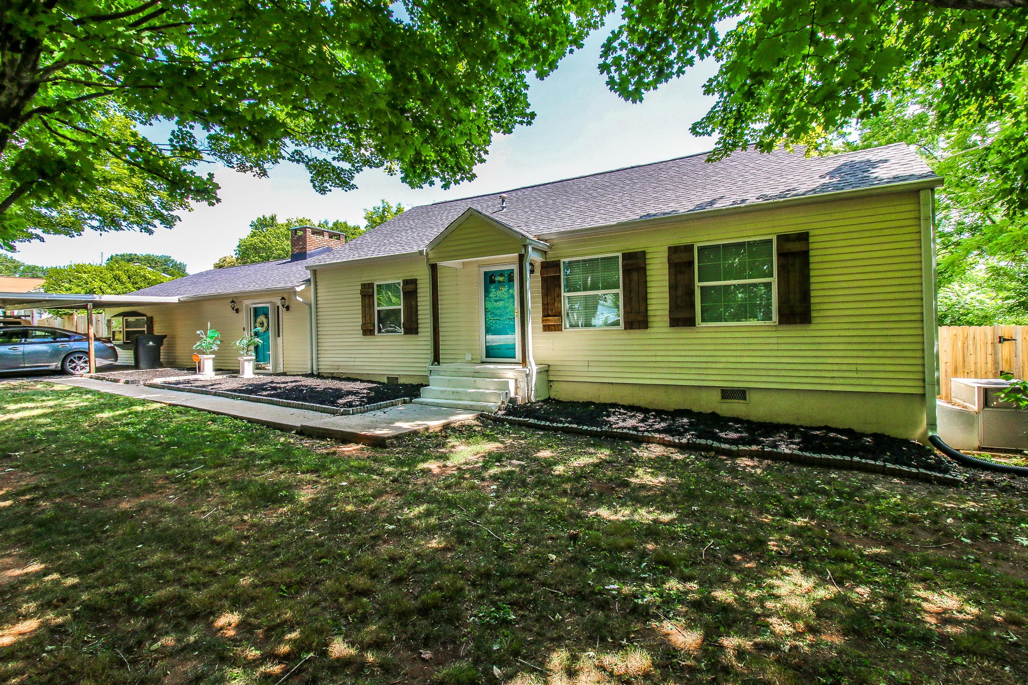 5408 Ridgefield Road Knoxville, TN 37912 - Photo 1 of 40 Gallery Image 1