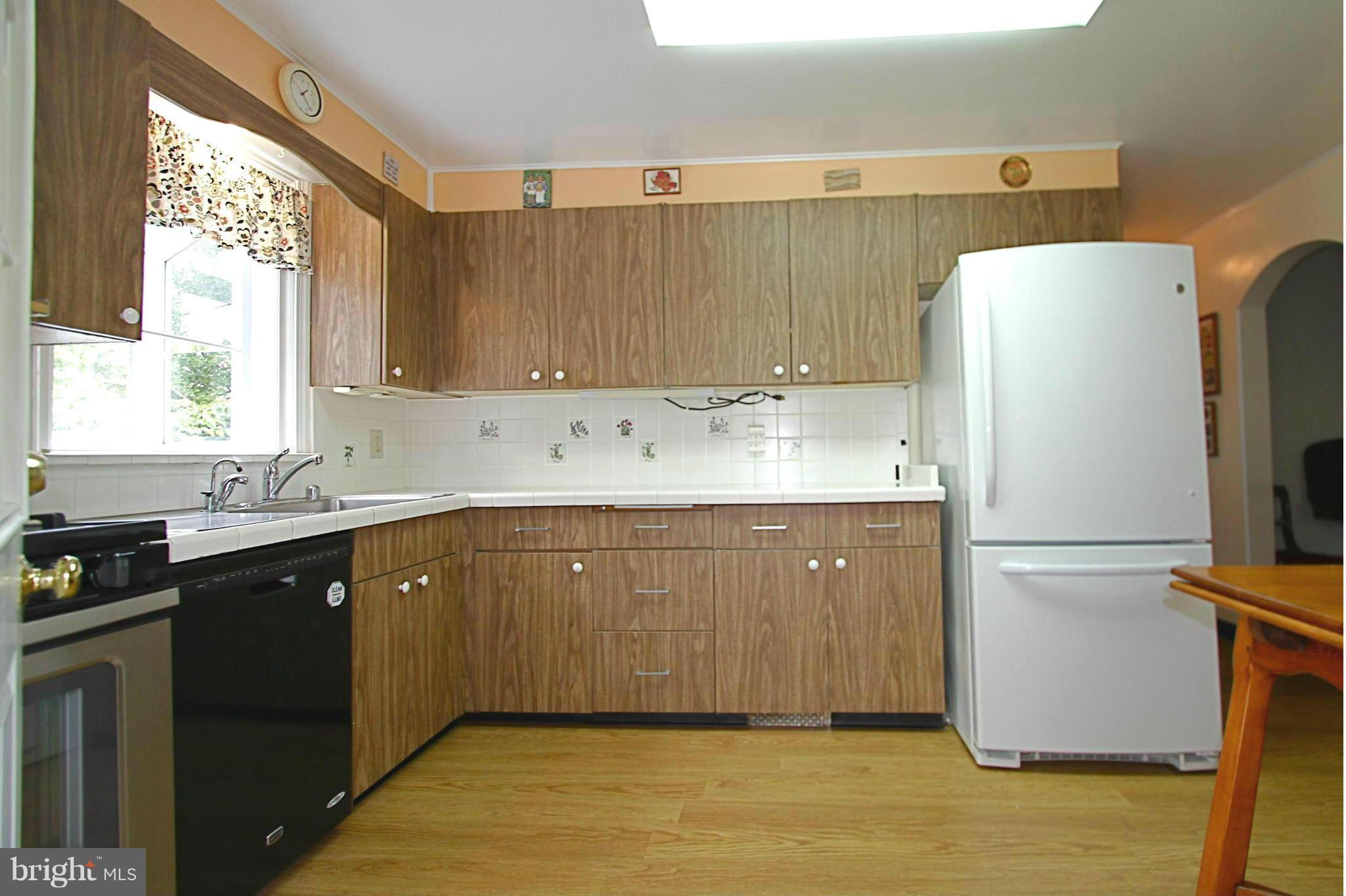 1608 Orlando Road Baltimore, MD 21234 - Photo 8 of 25 Kitchen