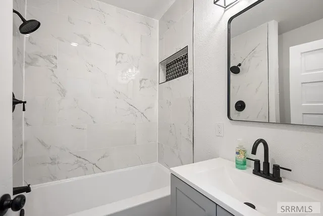 $239,750 | 221 Parsons Street, Blackfoot, ID 83221