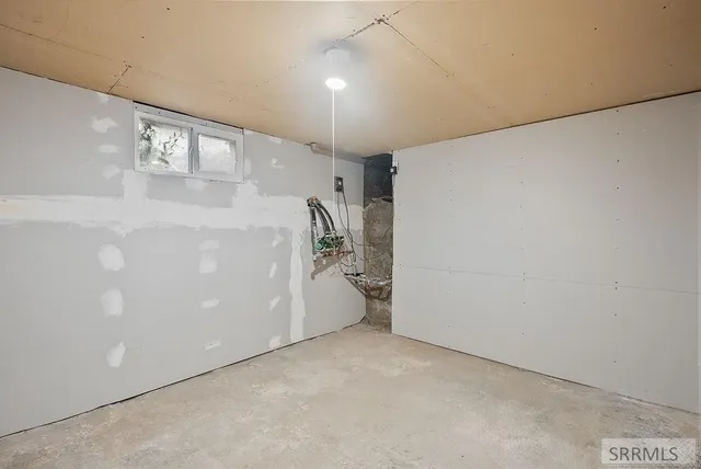 $239,750 | 221 Parsons Street, Blackfoot, ID 83221