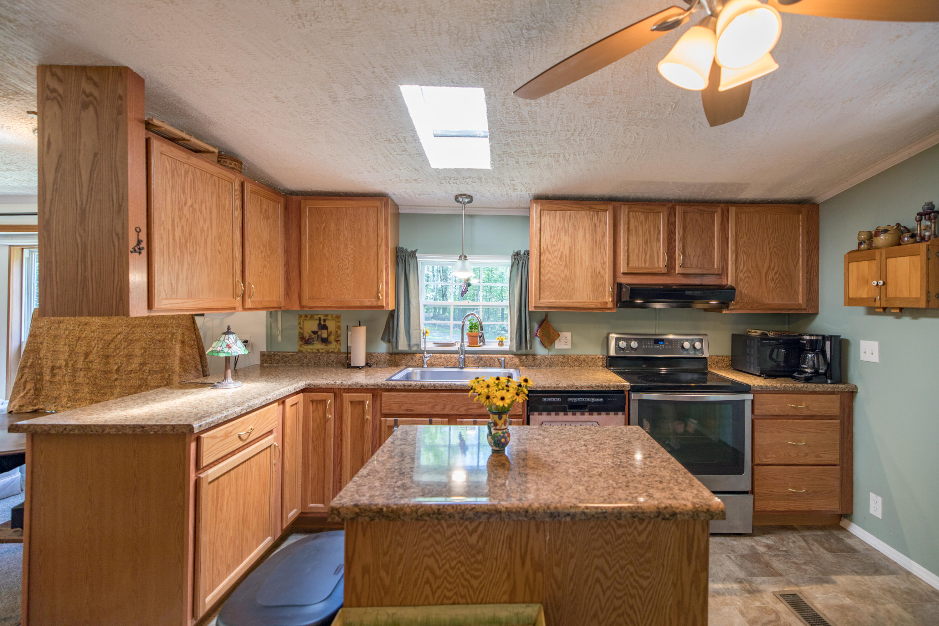 270 Boundary Road Standish, ME 04084 - Photo 12 of 44 6I3A0126