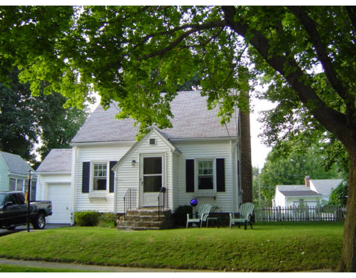 29 Hartford Road Worcester, MA 01606 - Photo 1 of 13 Gallery Image 1