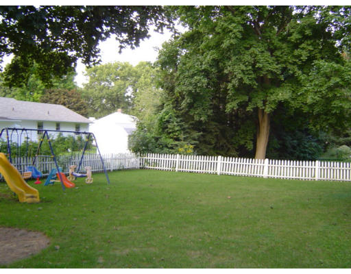 29 Hartford Road Worcester, MA 01606 - Photo 11 of 13 Gallery Image 11