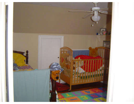 29 Hartford Road Worcester, MA 01606 - Photo 7 of 13 Gallery Image 7