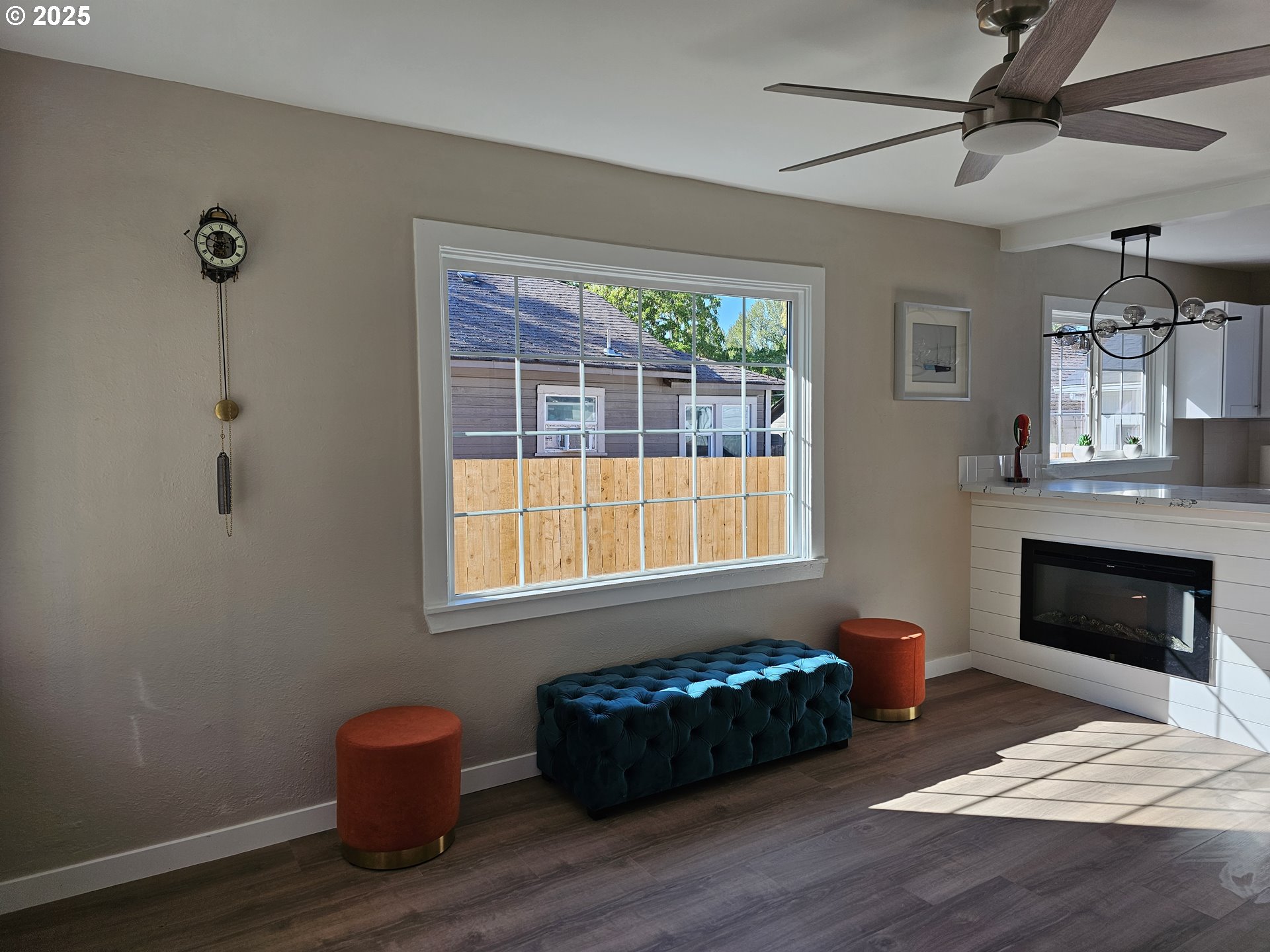 3128 Garfield Street Longview, WA 98632 - Photo 19 of 48 a living room with furniture wooden floor and a fireplace