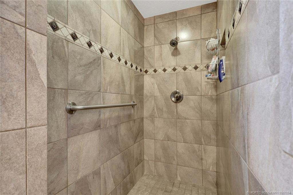 310 Southwest Harbor Street Stuart, FL 34997 - Photo 11 of 19 Gallery Image 11