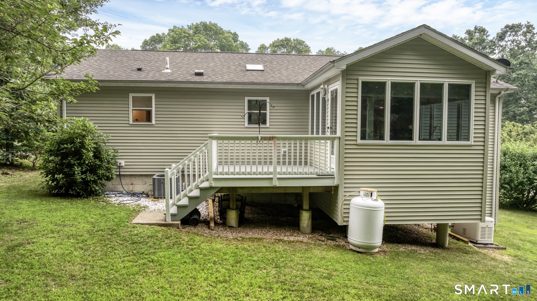 3 Indian Hill Road Montville, CT 06382 - Photo 10 of 40 Gallery Image 10