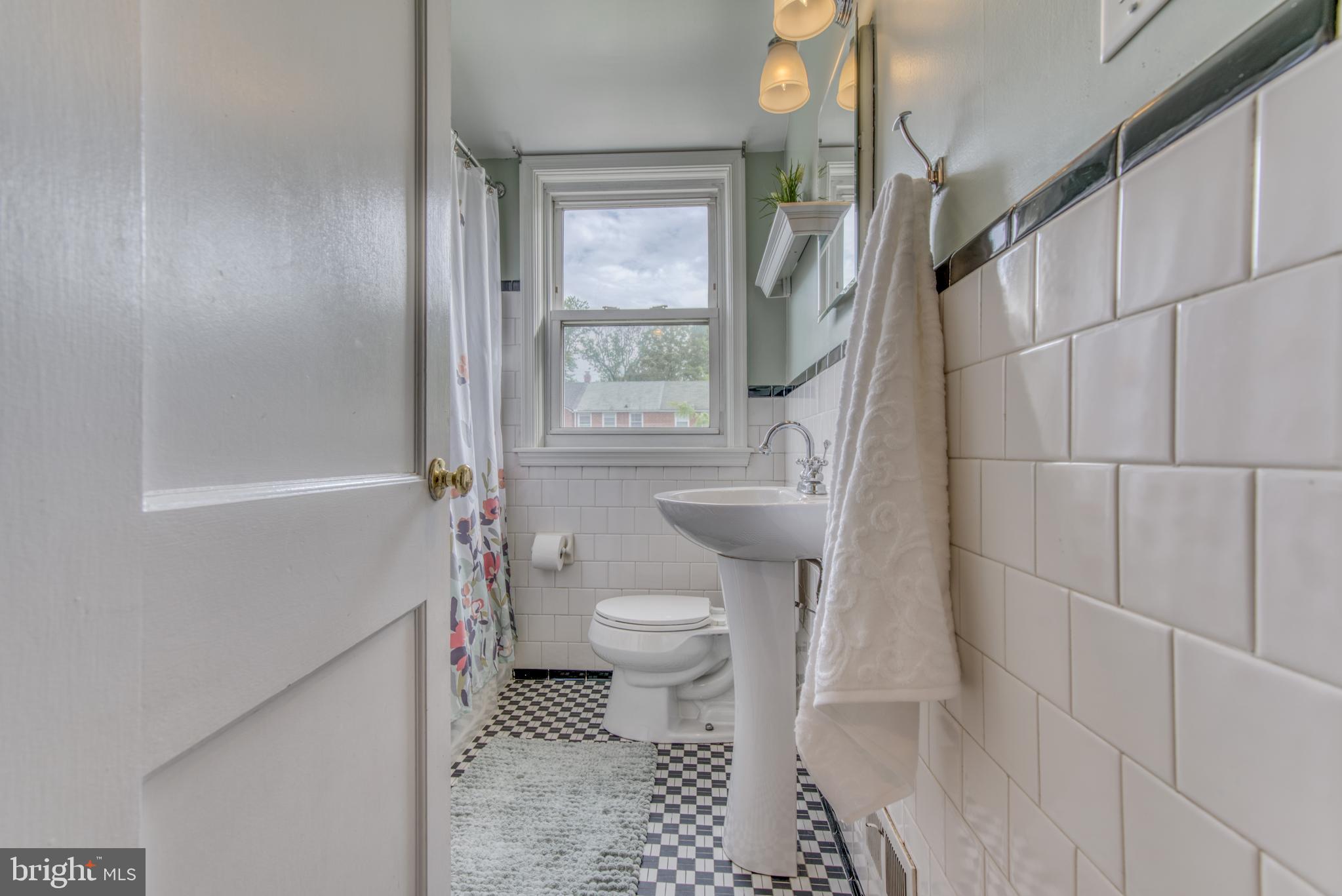 1667 Thetford Road Baltimore, MD 21286 - Photo 18 of 48 Gallery Image 18