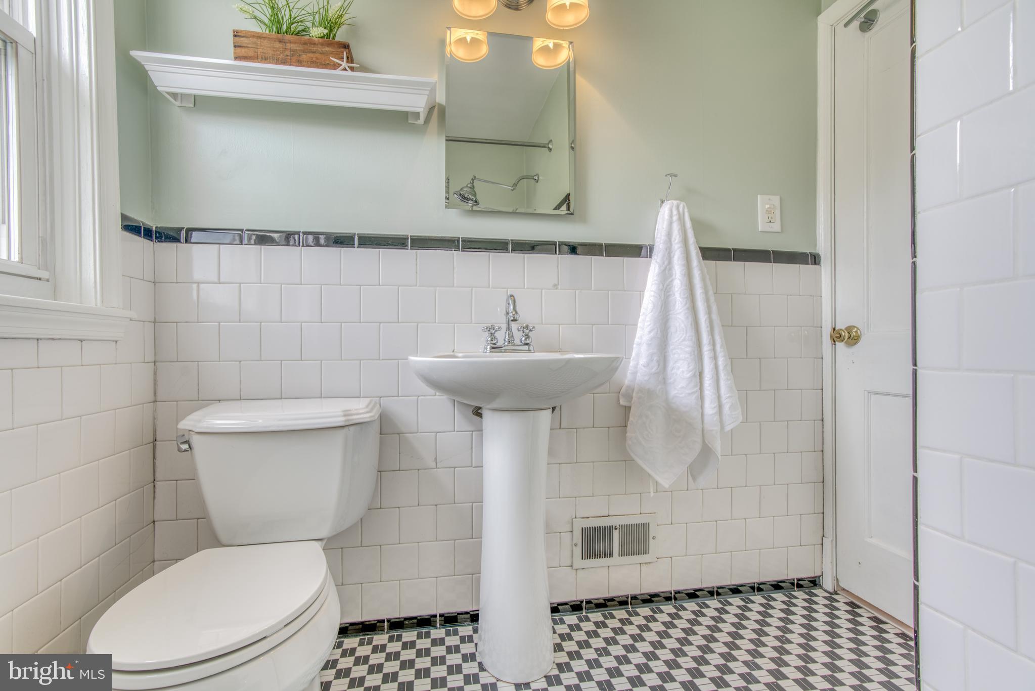 1667 Thetford Road Baltimore, MD 21286 - Photo 19 of 48 Gallery Image 19