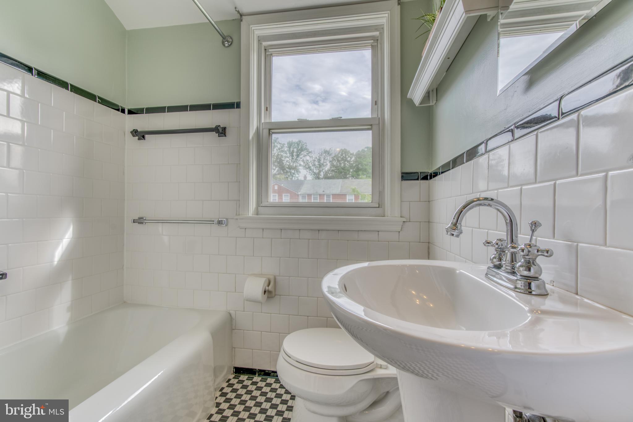 1667 Thetford Road Baltimore, MD 21286 - Photo 20 of 48 Gallery Image 20