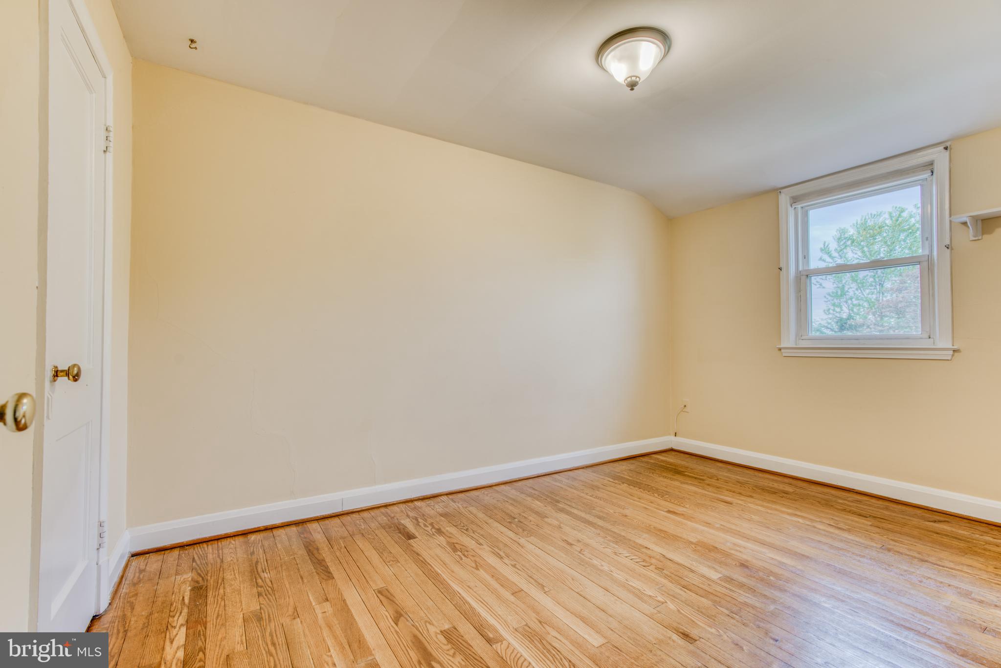 1667 Thetford Road Baltimore, MD 21286 - Photo 21 of 48 Bedroom 2