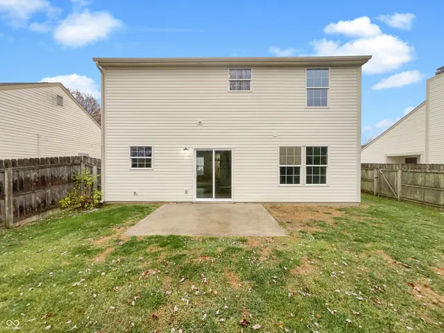 $265,000 | 1076 Halifax Lane, Indianapolis, IN 46231