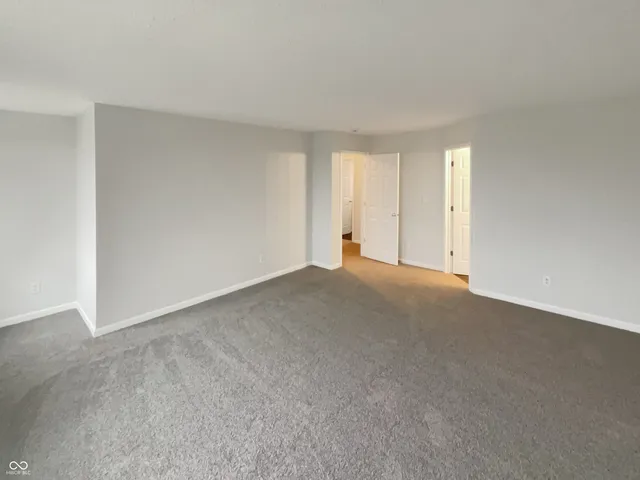 $265,000 | 1076 Halifax Lane, Indianapolis, IN 46231