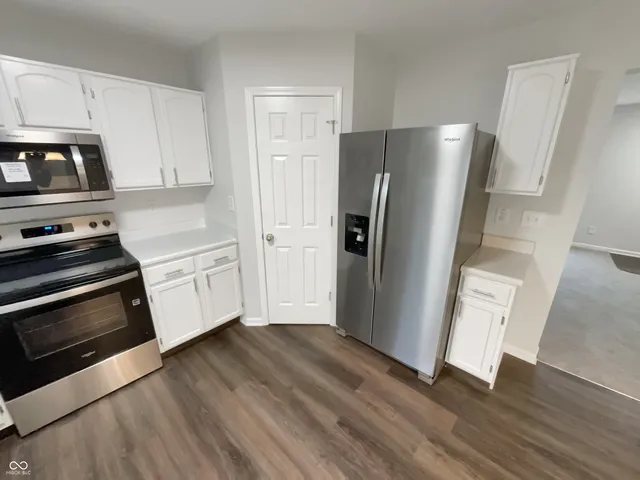 $265,000 | 1076 Halifax Lane, Indianapolis, IN 46231