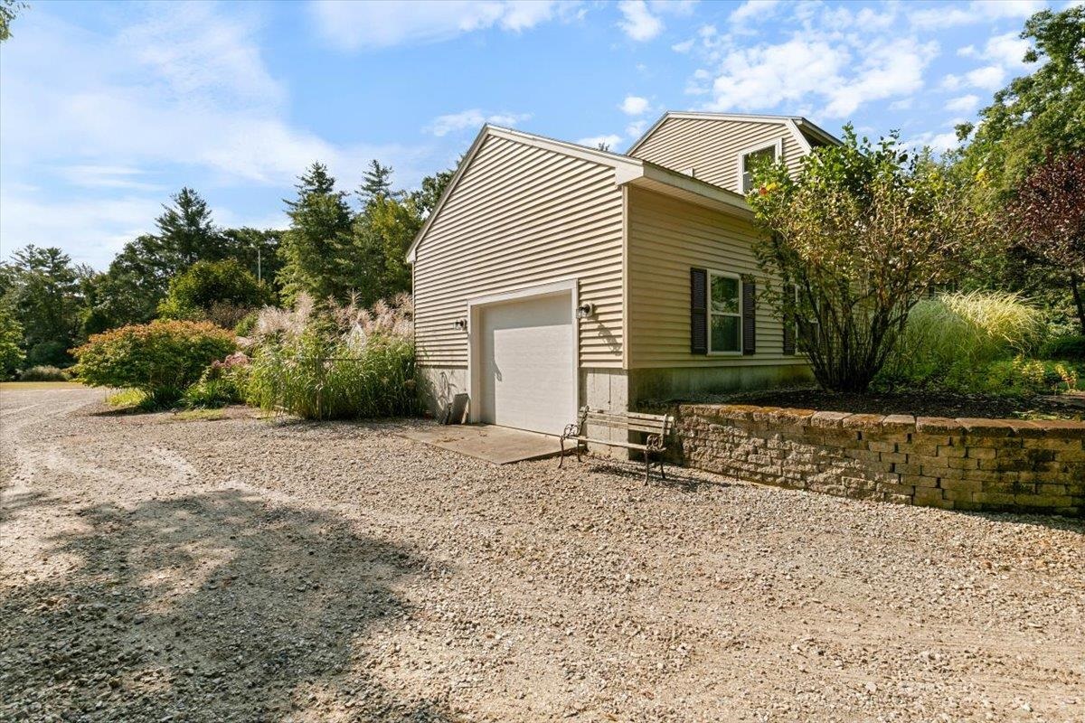 49 Robinson Road Bow, NH 03304 - Photo 14 of 39