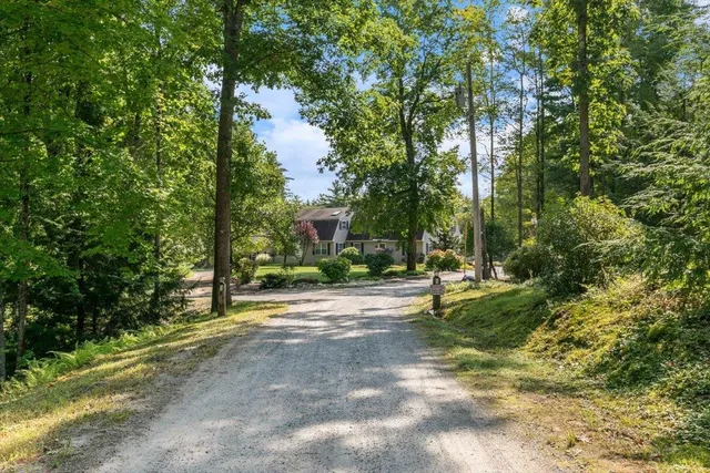 $677,700 | 49 Robinson Road, Bow, NH 03304