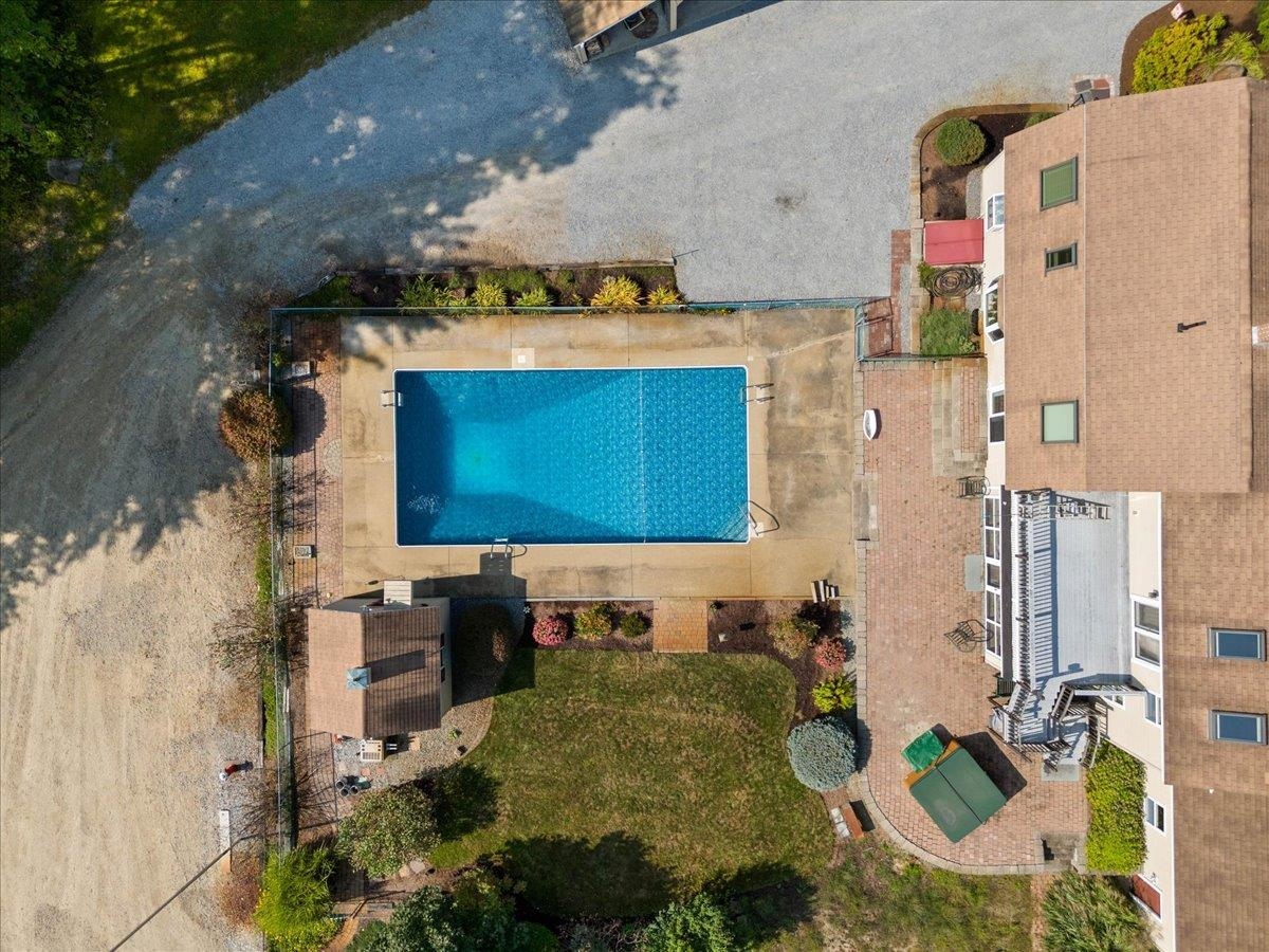 49 Robinson Road Bow, NH 03304 - Photo 22 of 39