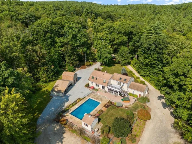 $677,700 | 49 Robinson Road, Bow, NH 03304