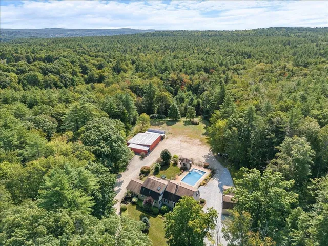 $677,700 | 49 Robinson Road, Bow, NH 03304