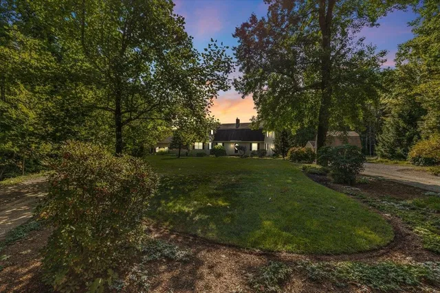 $677,700 | 49 Robinson Road, Bow, NH 03304