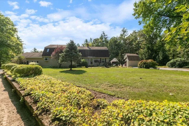 $677,700 | 49 Robinson Road, Bow, NH 03304