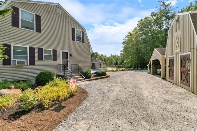 $677,700 | 49 Robinson Road, Bow, NH 03304