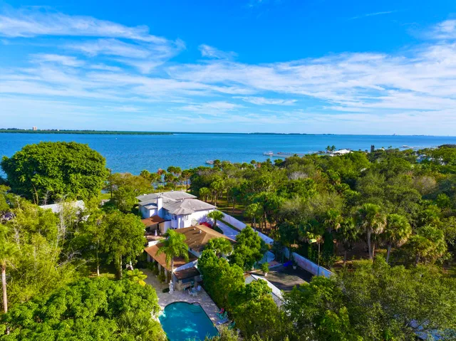 $1,950,000 | 1009 South Indian River Drive, Fort Pierce, FL 34950