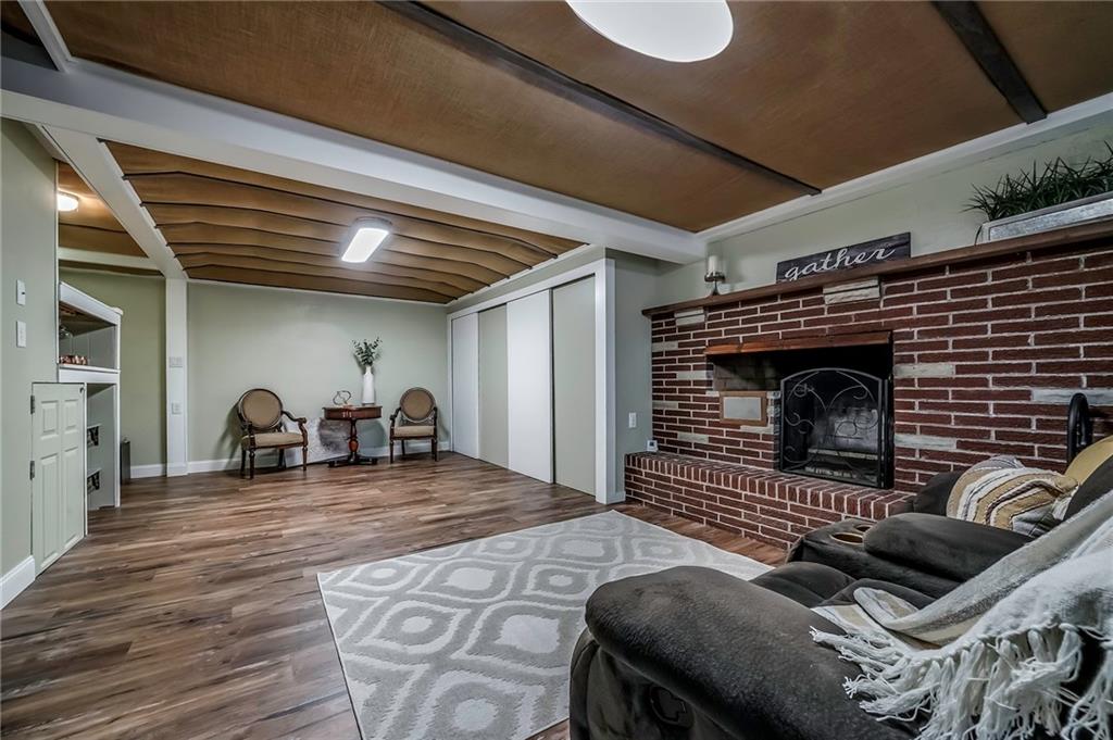 305 Blackstone Road Coraopolis, PA 15108 - Photo 16 of 25 Gallery Image 16