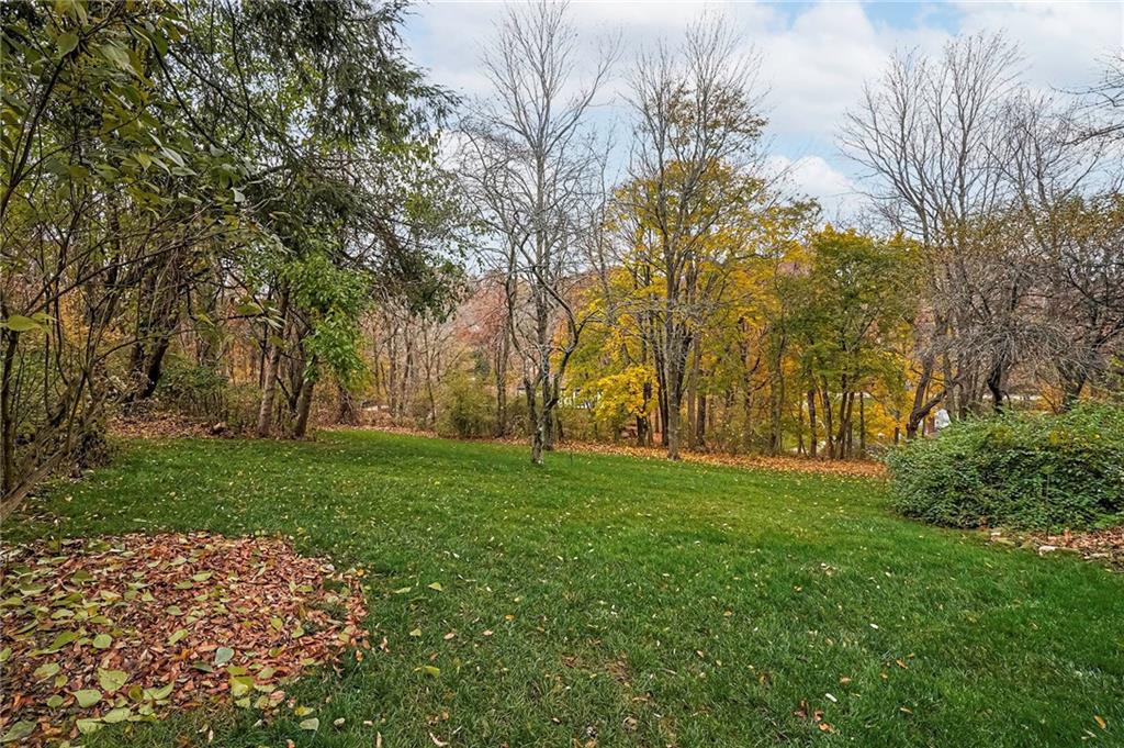 305 Blackstone Road Coraopolis, PA 15108 - Photo 23 of 25 Gallery Image 23