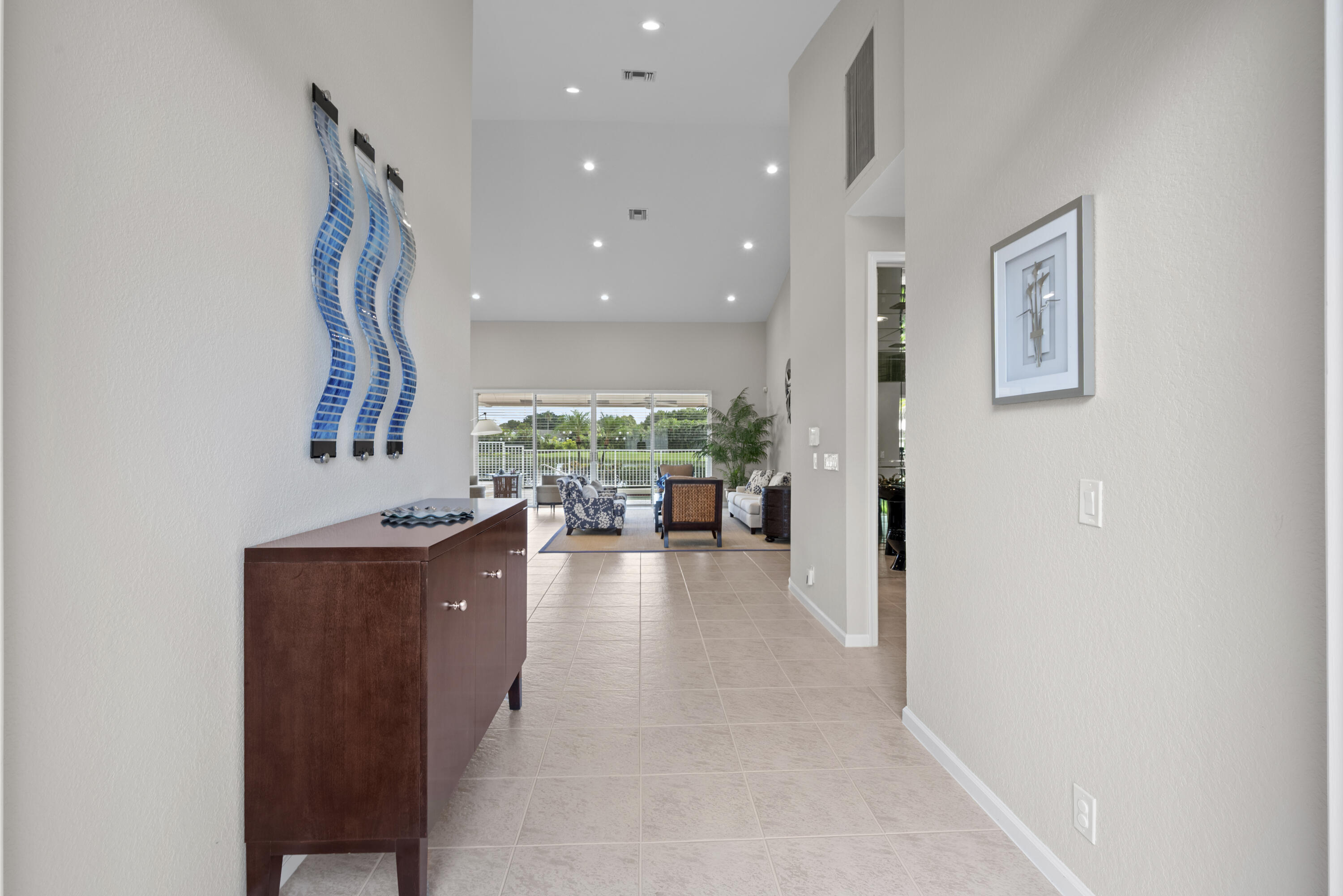 10670 Stonebridge Boulevard Boca Raton, FL 33498 - Photo 6 of 58 DSC_0679