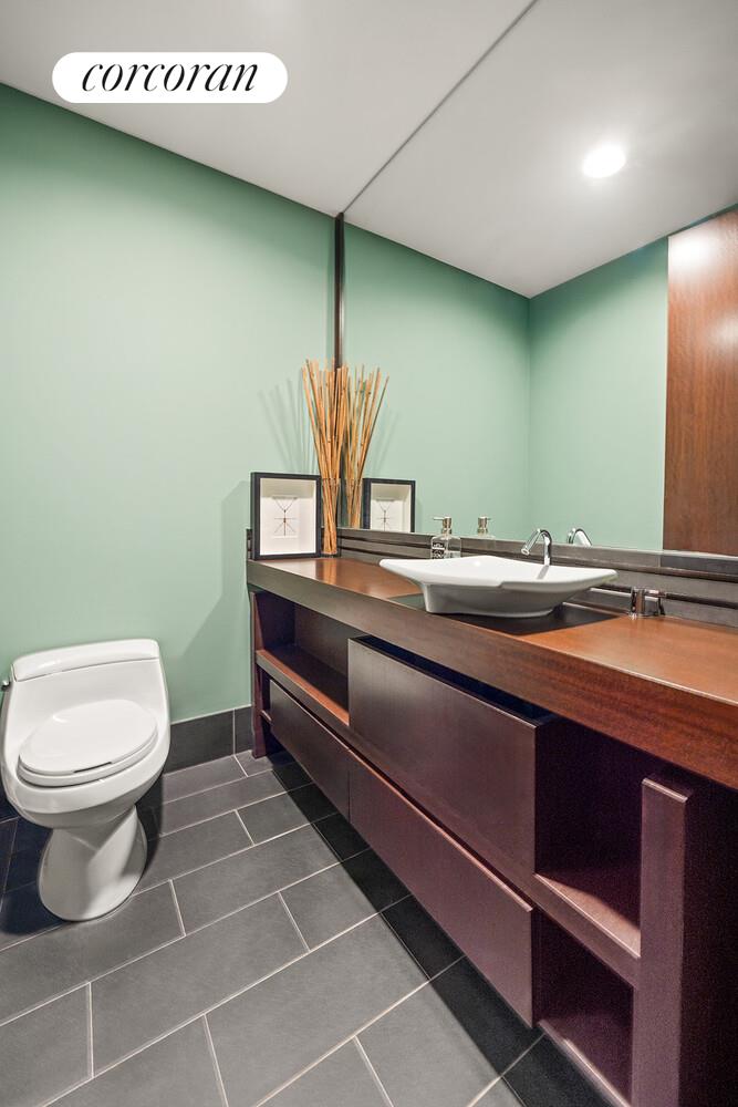 40 Broad Street, Unit 22F Manhattan, NY 10004 - Photo 8 of 12