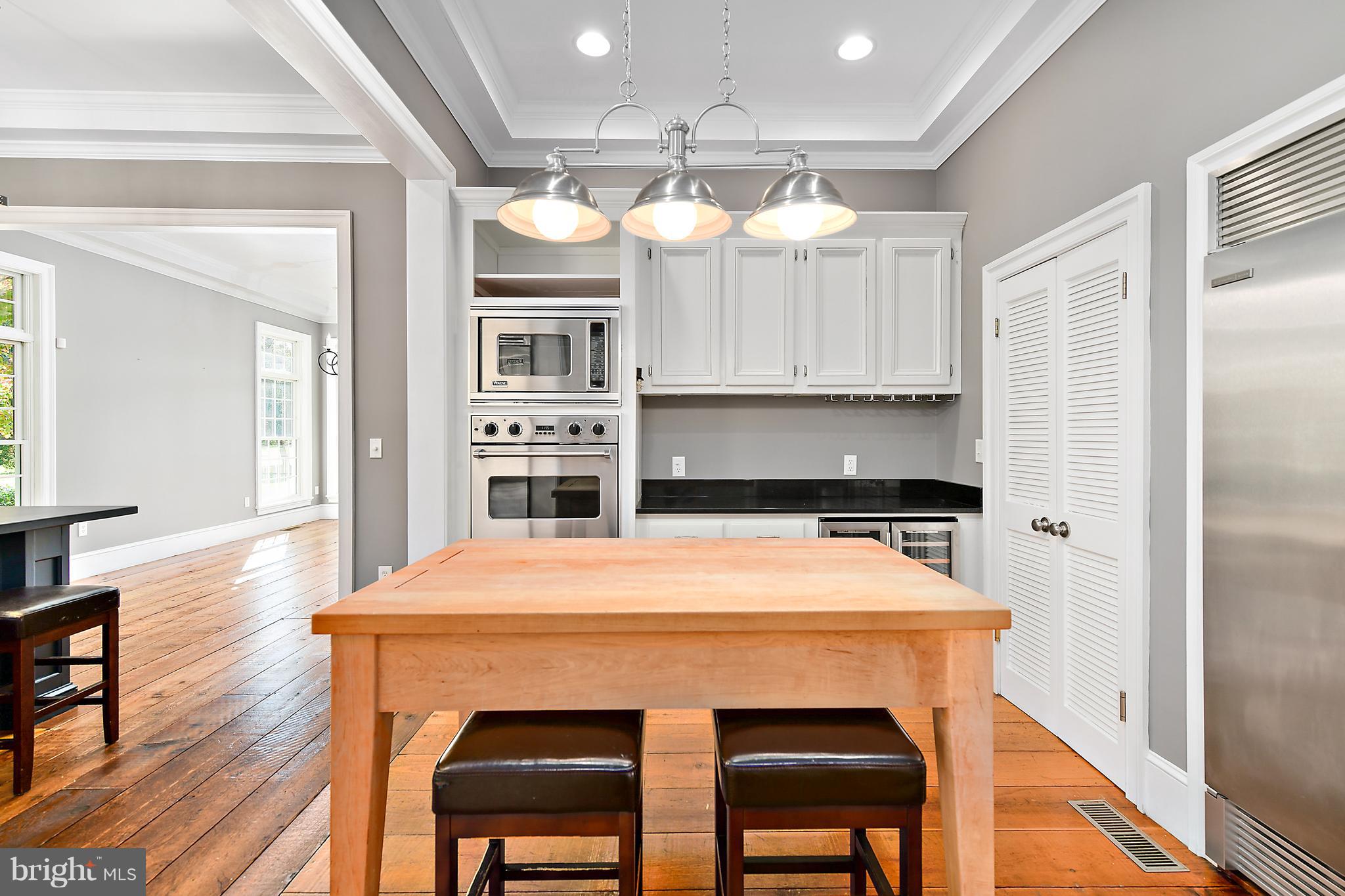 34645 Winding Road Frankford, DE 19945 - Photo 24 of 111 Custom butcher block pantry table