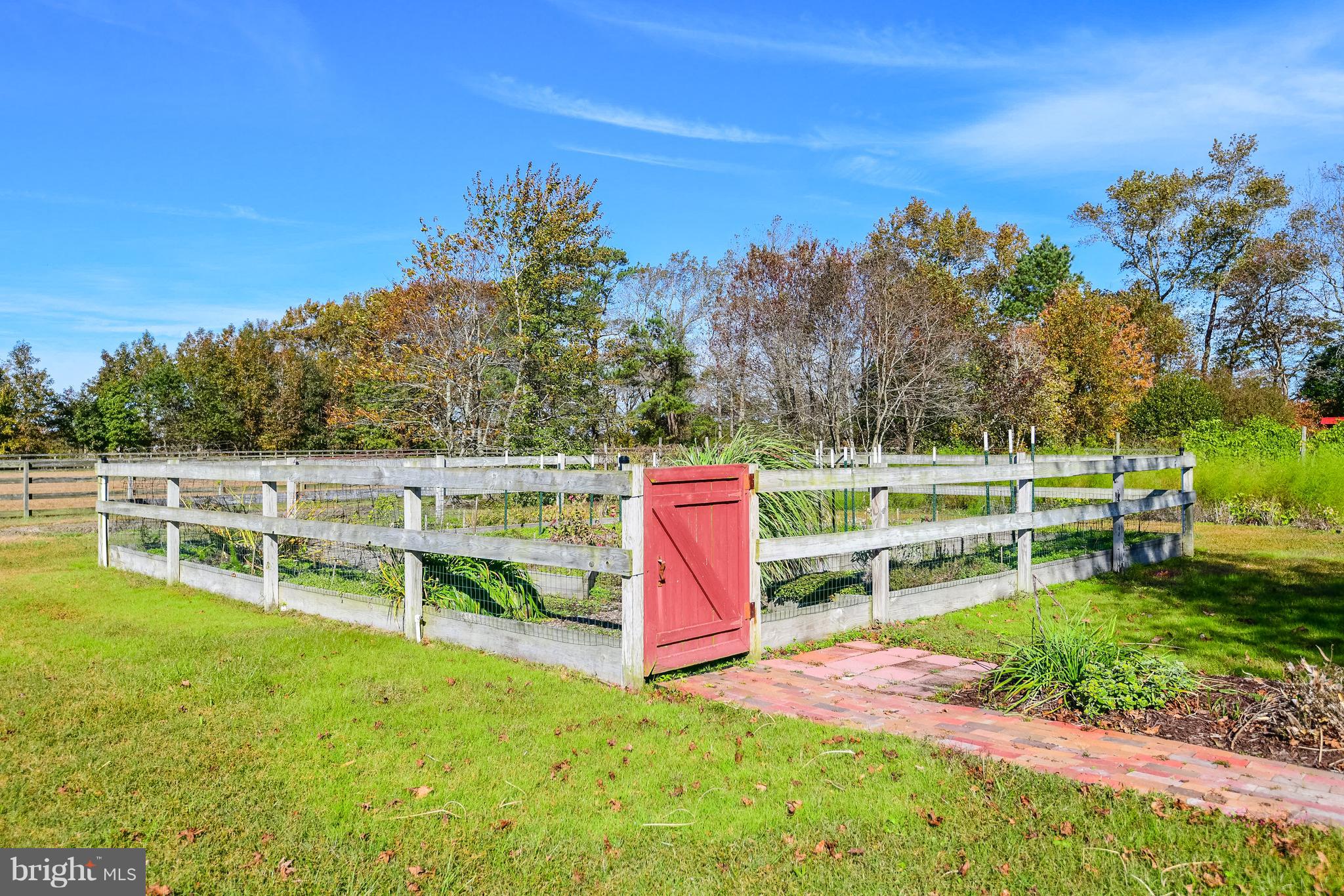 34645 Winding Road Frankford, DE 19945 - Photo 78 of 111 Large, fenced in herb garden