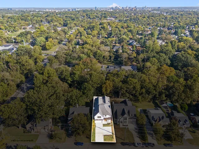 $2,075,000 | 1518 Grandview Drive, Nashville, TN 37215