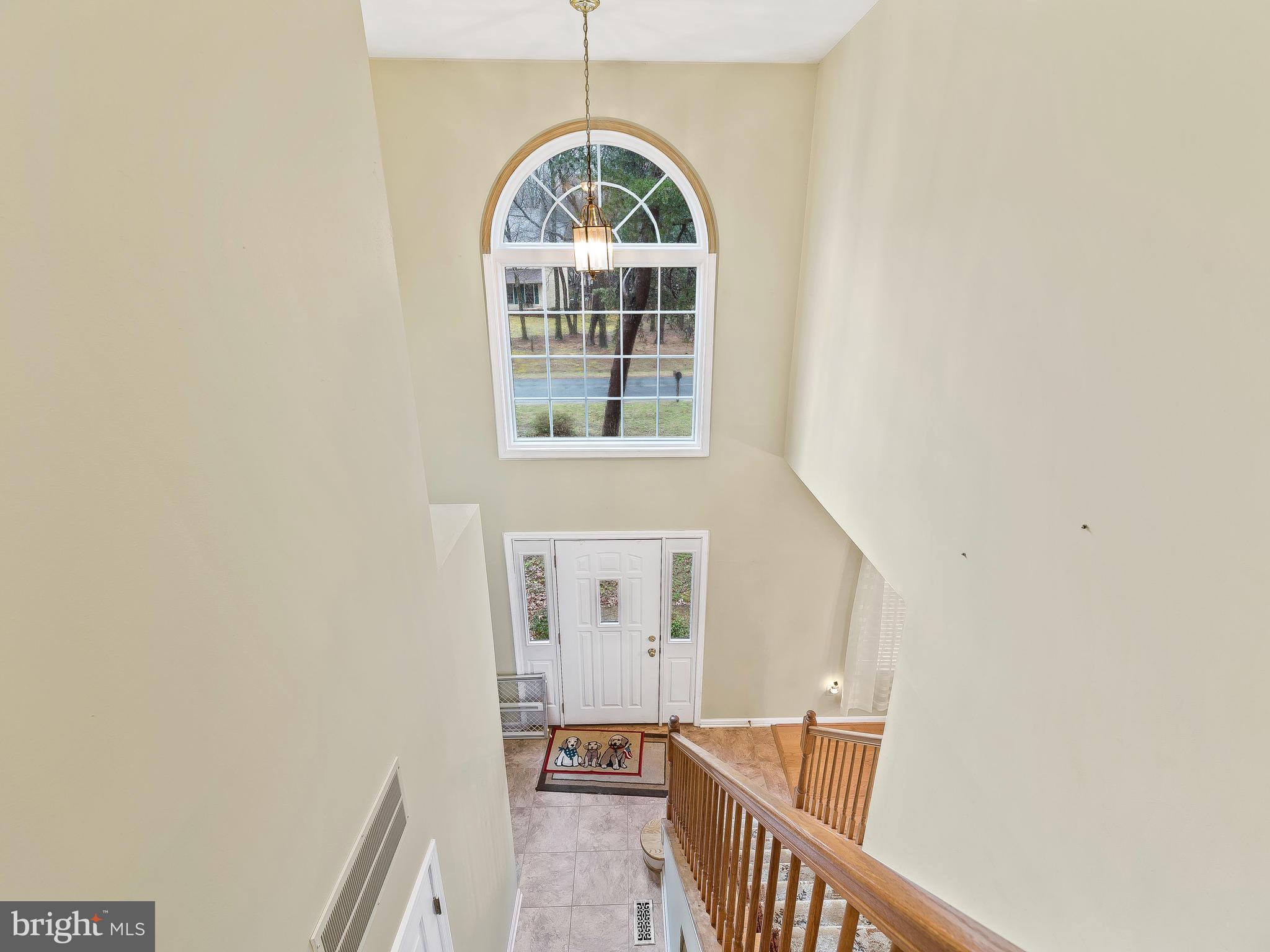 1361 Old Water Oak Point Road Pasadena, MD 21122 - Photo 25 of 41 Upstairs Foyer