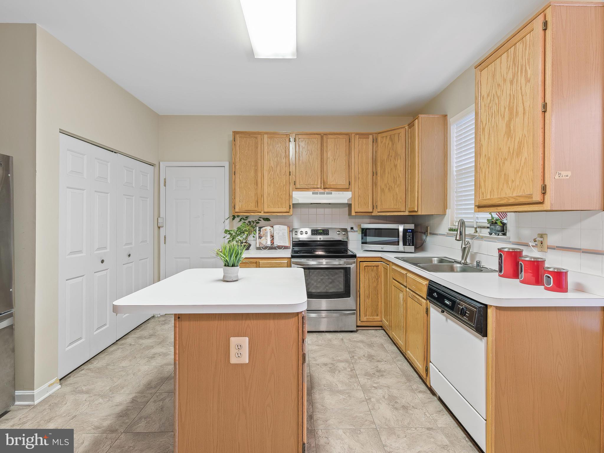 1361 Old Water Oak Point Road Pasadena, MD 21122 - Photo 10 of 41 Kitchen with center island