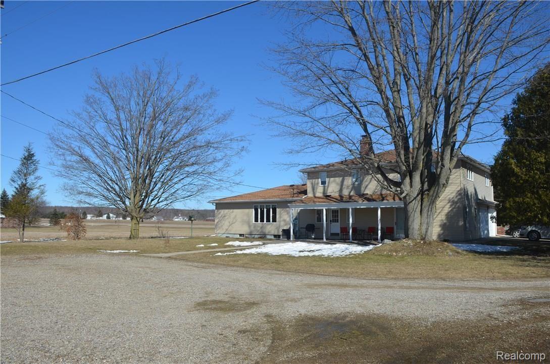 2635 Farnsworth Road Lapeer, MI 48446 - Photo 5 of 50 2635 Farnsworth - 34.jpg