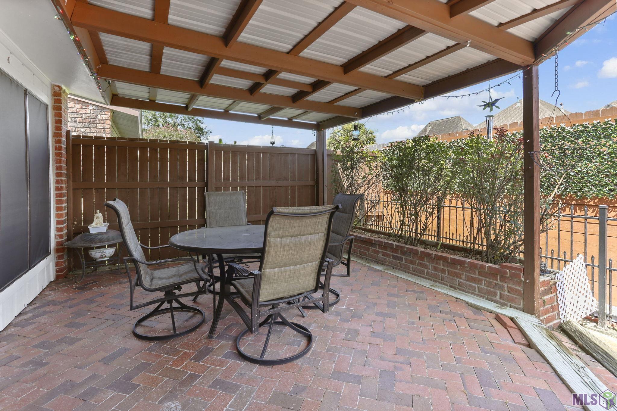 15581 7 Pines Avenue Baton Rouge, LA 70817 - Photo 18 of 19