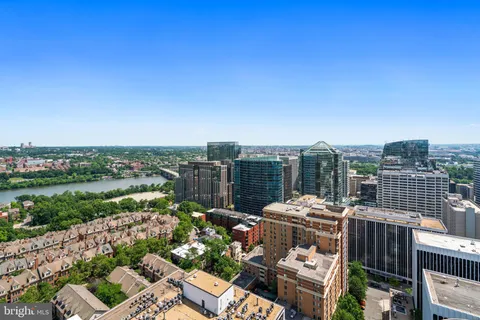 $1,380,000 | 1781 North Pierce Street, Unit 501, Arlington, VA 22209