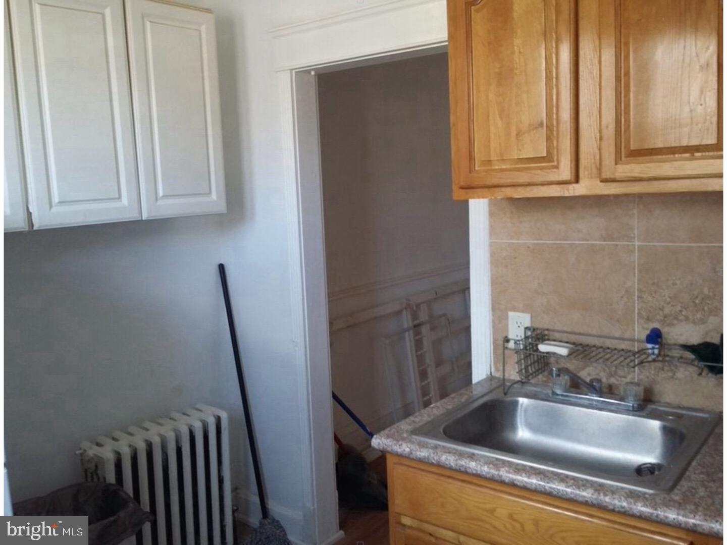 583 Timberlake Road Upper Darby, PA 19082 - Photo 3 of 17