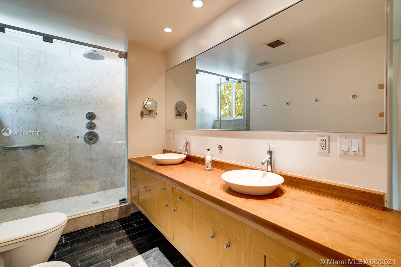 3620 Solana Road Miami, FL 33133 - Photo 15 of 26