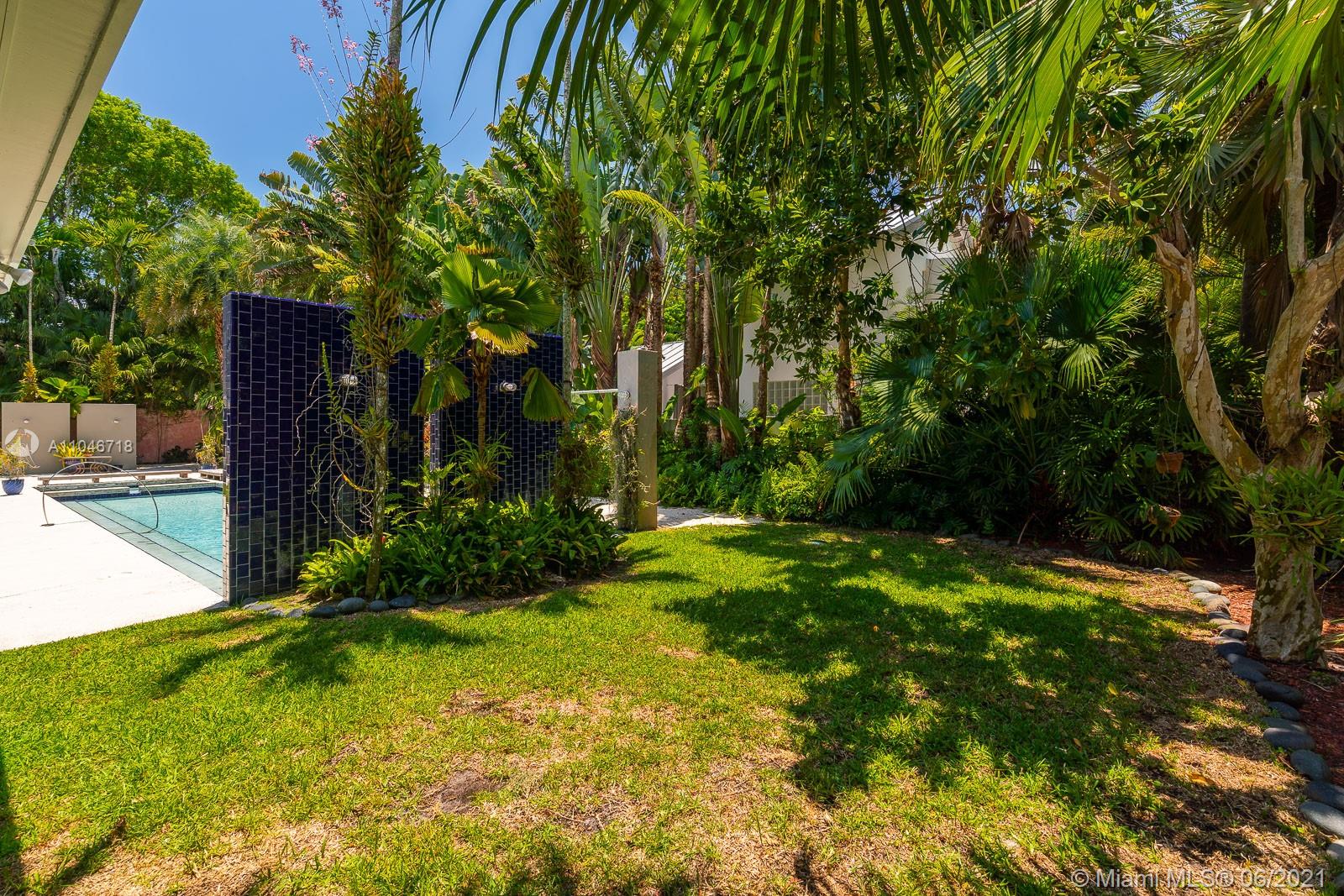 3620 Solana Road Miami, FL 33133 - Photo 23 of 26