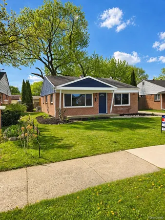 $205,000 | 30731 Steinhauer Avenue, Westland, MI 48186