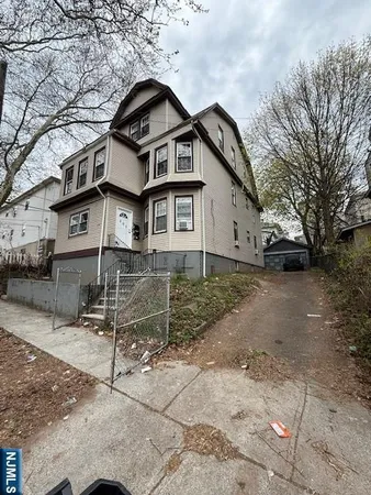 $679,000 | 672-674 Irvine Turner Boulevard, Newark, NJ 07112