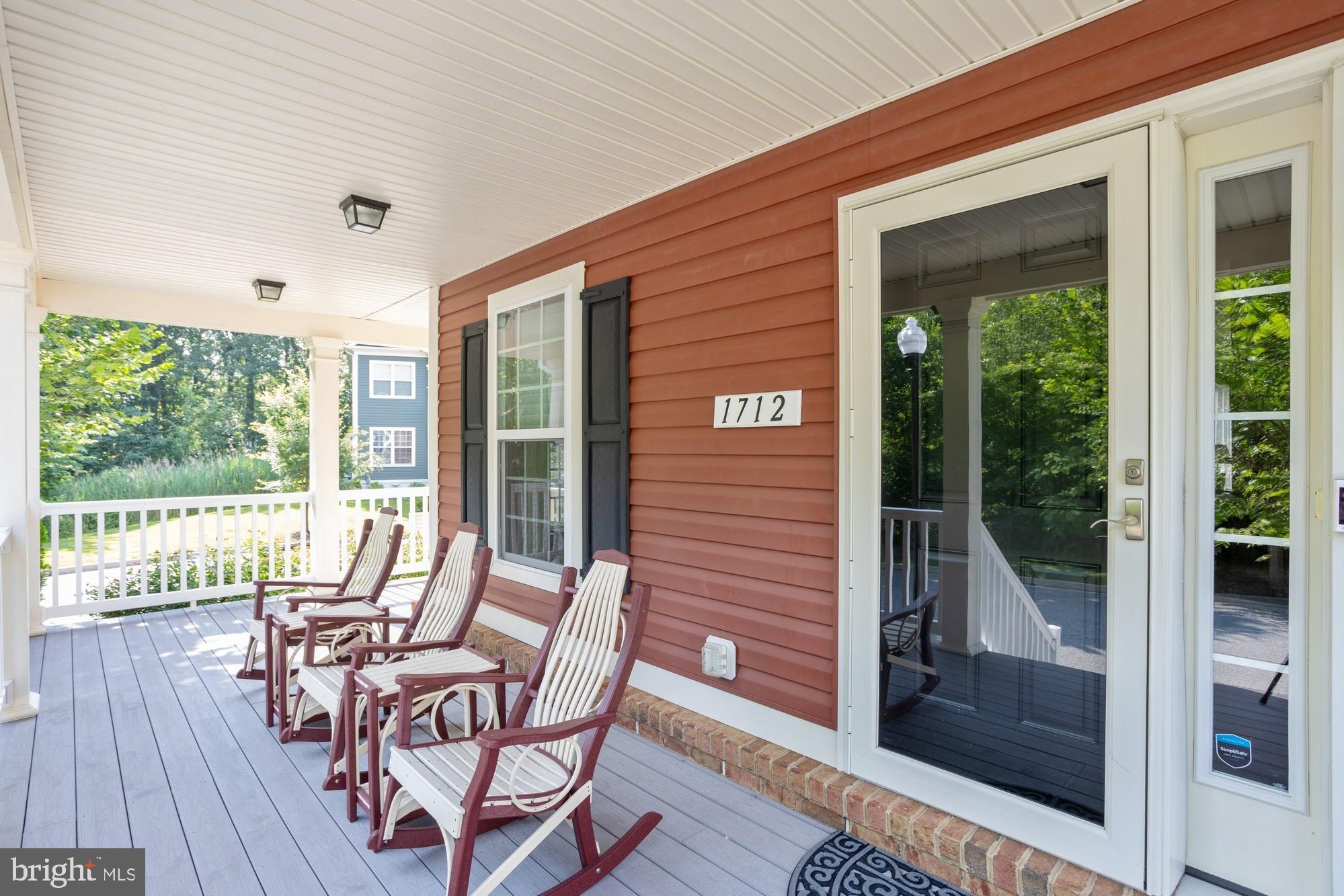 1712 Renaissance Drive Baltimore, MD 21221 - Photo 65 of 73 Front Porch