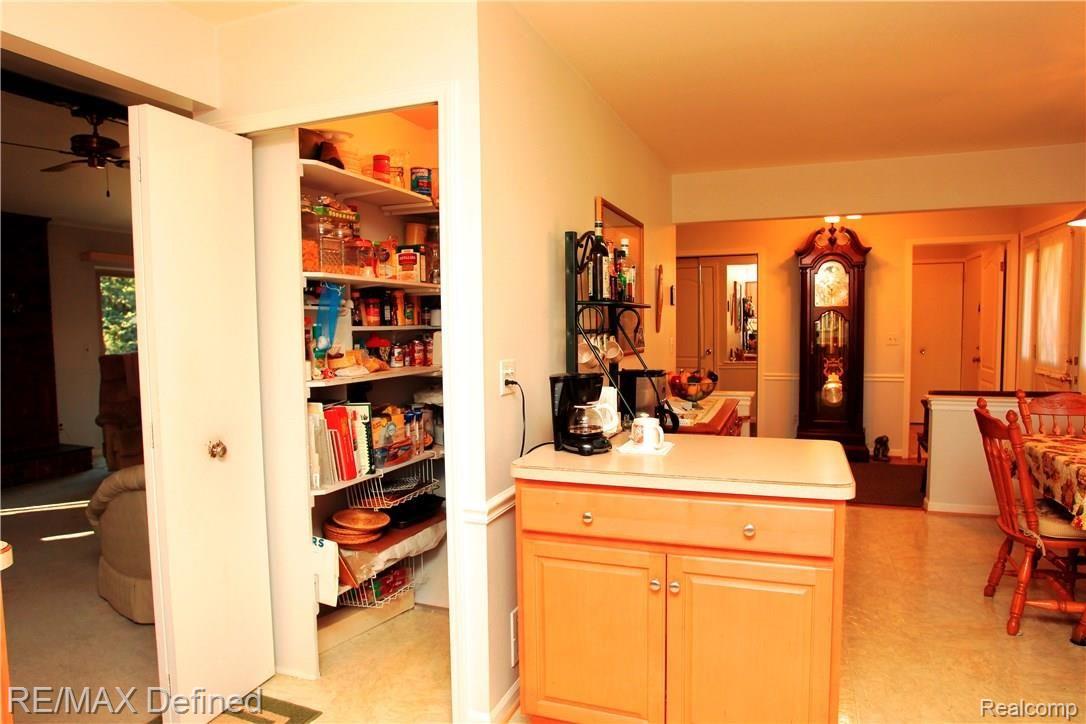 283 Poco Court Rochester, MI 48307 - Photo 18 of 56 03 kit j.jpg